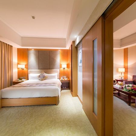 The Grand Plaza Hotel Ji'an  Exteriör bild