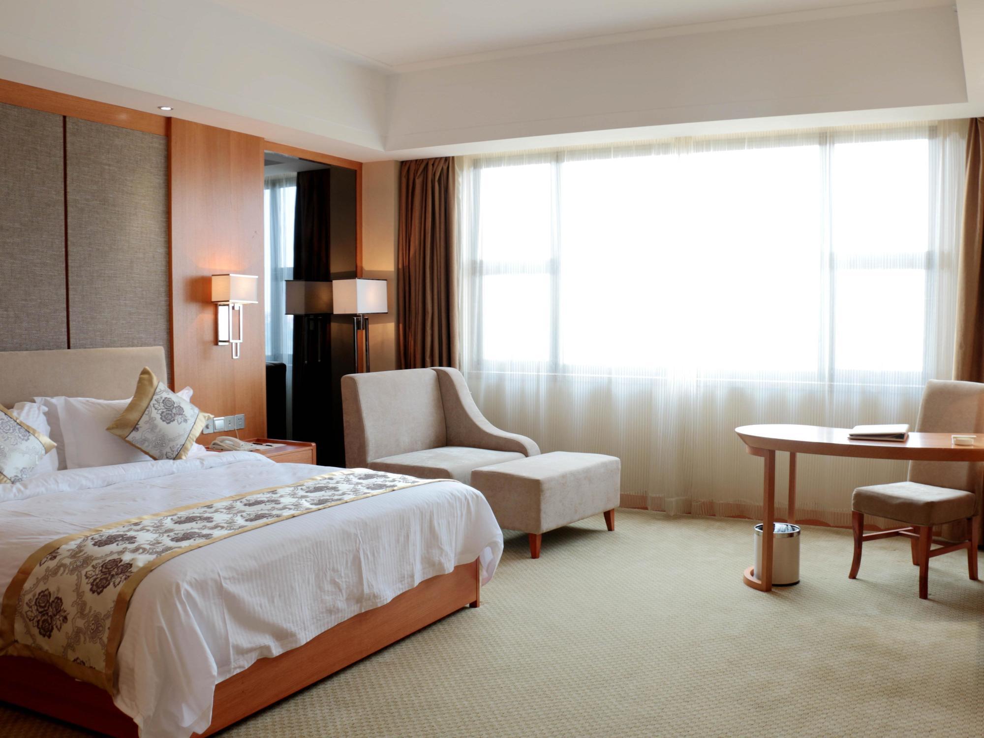 The Grand Plaza Hotel Ji'an  Exteriör bild