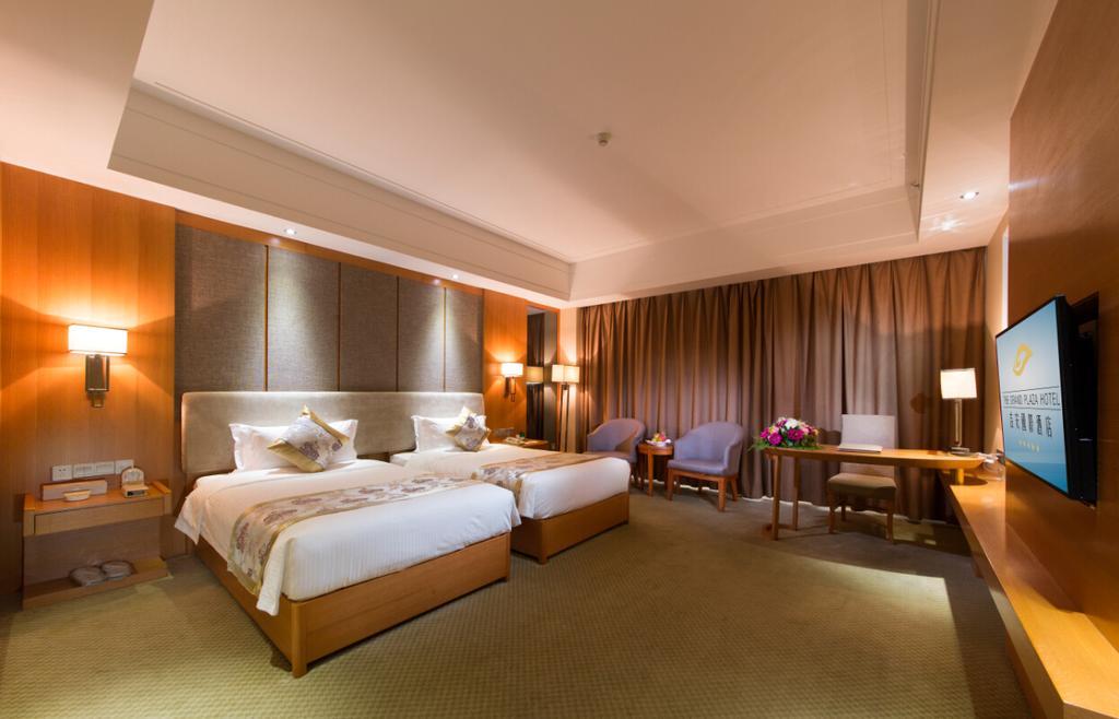 The Grand Plaza Hotel Ji'an  Exteriör bild