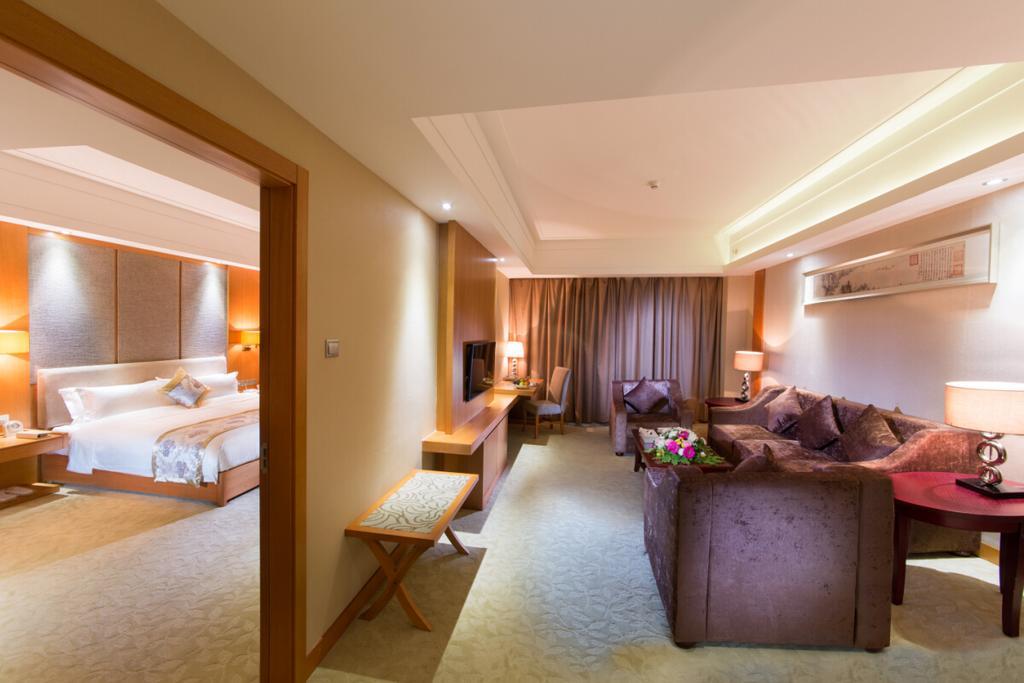 The Grand Plaza Hotel Ji'an  Rum bild