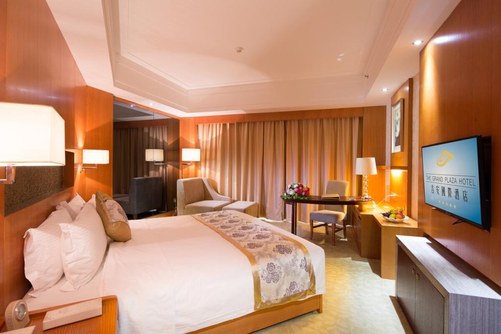 The Grand Plaza Hotel Ji'an  Exteriör bild